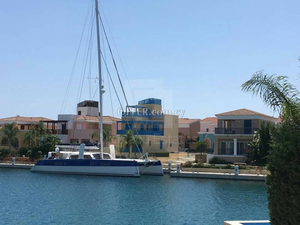 Three bedroom villa with private swimming pool in exclusive area in Limassol Marina - 2