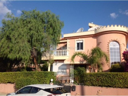 Luxury villa for rent in Agios Athanasios near Foleys school Sfalagiotissa