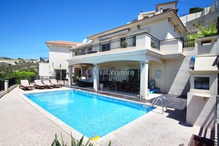 4 Bedroom Villa Panoramic Sea Views For Rent Ayios Athanasios Limassol - Main Photo