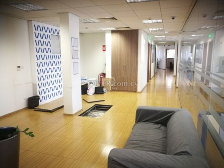 COMMERCIAL OFFICE OF 370M2 IN THE CENTER OF LIMASSOL