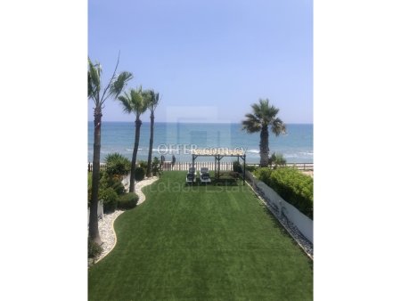 For sale 3 bedroom plus maids room stunning beachfront villa in Meneou Larnaca - 5