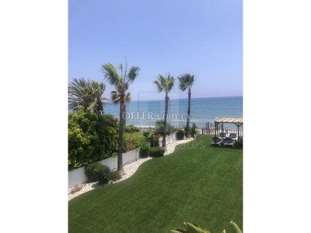 For sale 3 bedroom plus maids room stunning beachfront villa in Meneou Larnaca - 4