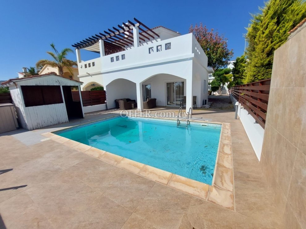 For rent 3 Bedrooms Semi Detached House in Pegeia with private swimming pool - 1