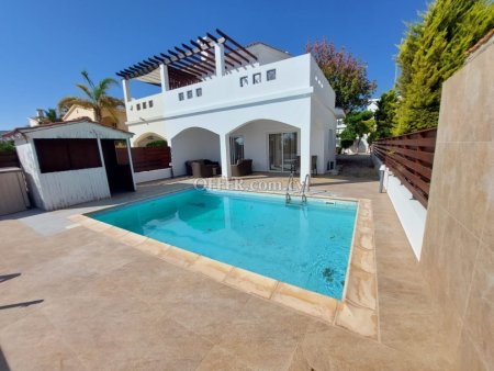 For rent 3 Bedrooms Semi Detached House in Pegeia with private swimming pool