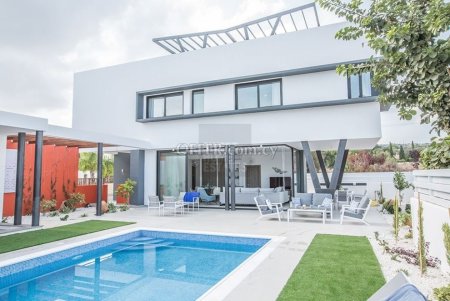 Stunning and Modern Villa in Protaras