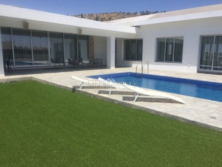 4 Bed Detached Villa for Sale in Oroklini, Larnaca - 11