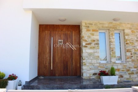 4 Bed Detached Villa for Sale in Oroklini, Larnaca - 10