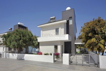 3 Bed Detached Villa for Rent in Pervolia, Larnaca - 10