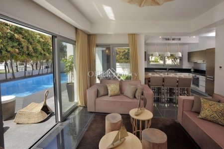 3 Bed Detached Villa for Rent in Pervolia, Larnaca - 8