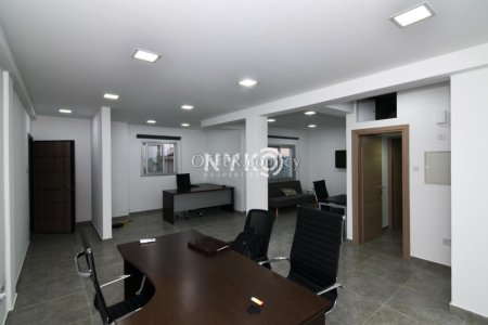 0ffice space of 90 sqm furnished
