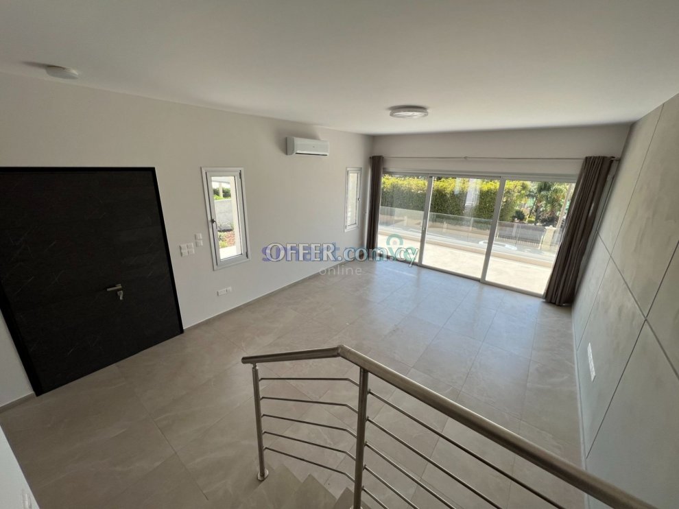 3 + 1 Bed Semi Detached Villa For Rent Limassol - 4