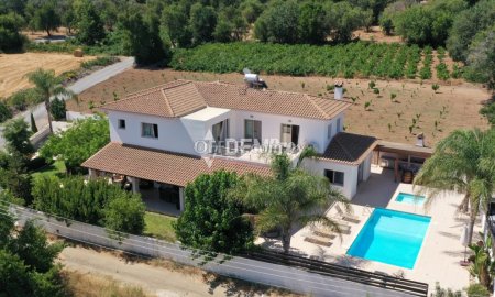 Villa For Sale in Polemi, Paphos - DP2335