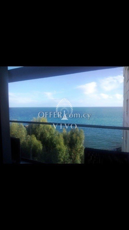 FIRST LINE LUXURY 2 BEDROOM APARTMENT OF 130 M2 - 11