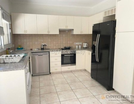 3 Bedroom House near Crown Plaza Hotel - 6