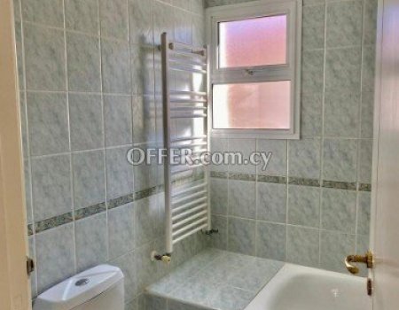 3 Bedroom House near Crown Plaza Hotel - 2