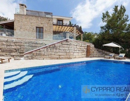 4 Bedroom Villa in Aphrodite Hills