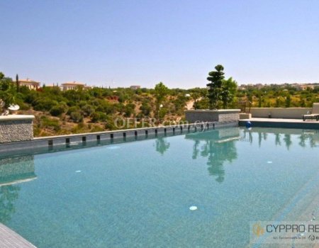 5 Bedroom Villa in Aphrodite Hills