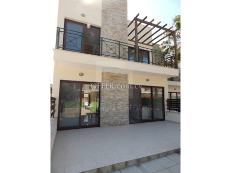 Semi detached house for sale in a complex walking distance to the beach - 10