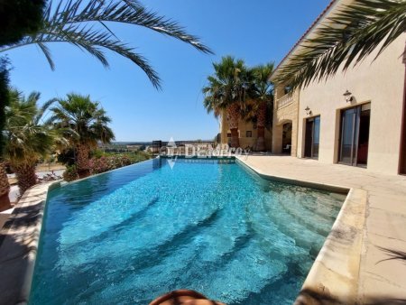 Villa For Sale in Kouklia, Paphos - DP2301