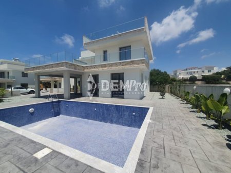 Villa For Rent in Peyia, Paphos - DP2302