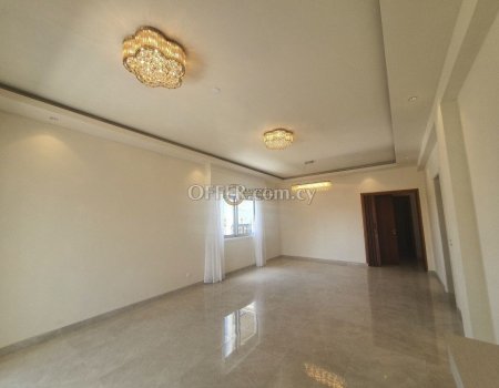 Classic fully renovated spacious 3 bedroom apartment in a central area of ​​Engomi, Nicosia (near the Russian Embassy)!