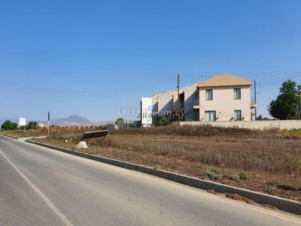 Residential field in Pervolia, Larnaca - 1