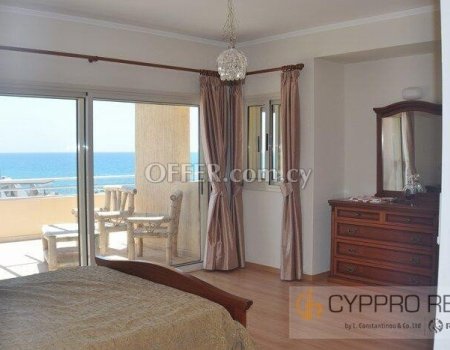 3 Bedroom Penthouse with Sea View in Tourist Area - 3