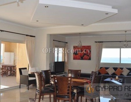 3 Bedroom Penthouse with Sea View in Tourist Area - 6