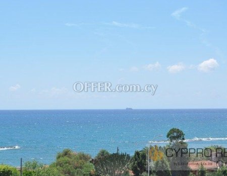3 Bedroom Penthouse with Sea View in Tourist Area