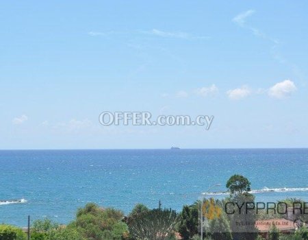 3 Bedroom Penthouse with Sea View in Tourist Area
