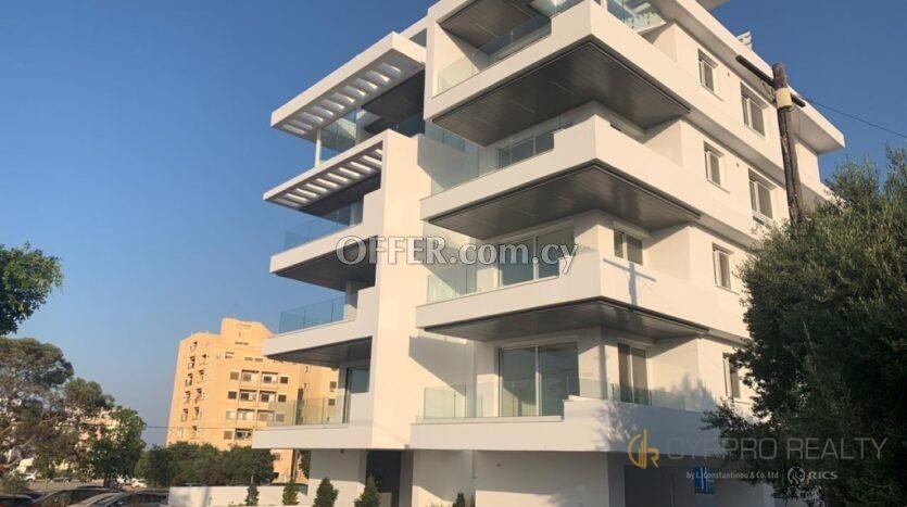 2 Bedroom Penthouse with Roof Garden in Larnaca - 8