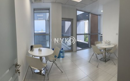 310 sqm office space - 16