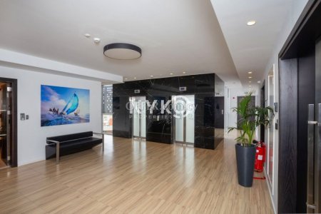 310 sqm office space - 14