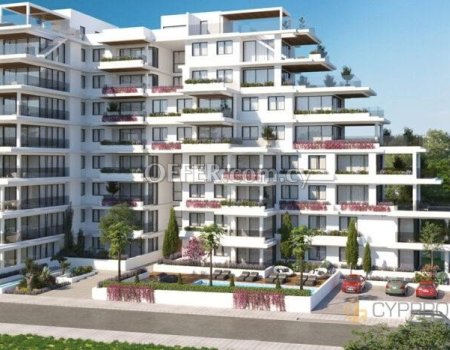 Ground Floor Apartment with Private Garden in Mackenzie