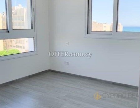 2 Bedroom Penthouse with Roof Garden in Larnaca - 4