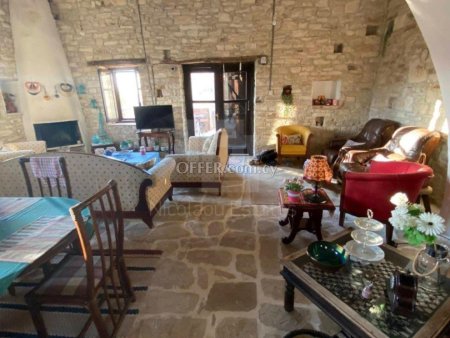 Traditional listed three bedroom house with large plot in Vavla village - 5