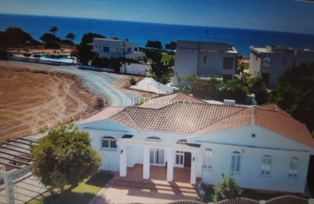 New For Sale €460,000 House (1 level bungalow) 4 bedrooms, Paralimni Ammochostos - Main Photo