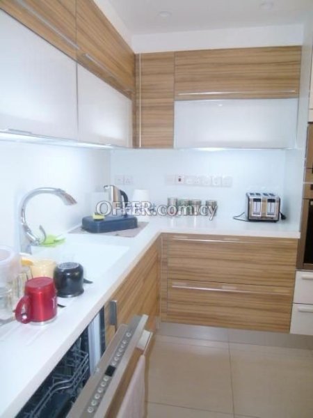 2 Bedroom Penthouse For Rent Limassol - 7