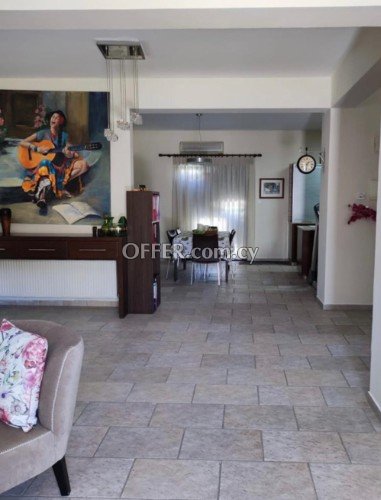 For Sale, Four-Bedroom Detached House in Geri - 4