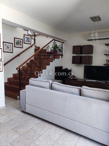 For Sale, Four-Bedroom Detached House in Geri - 9
