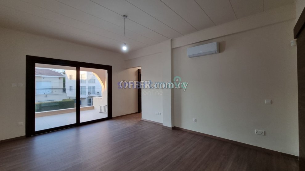 5 Bedroom Semi Detached House For Rent Limassol - 3