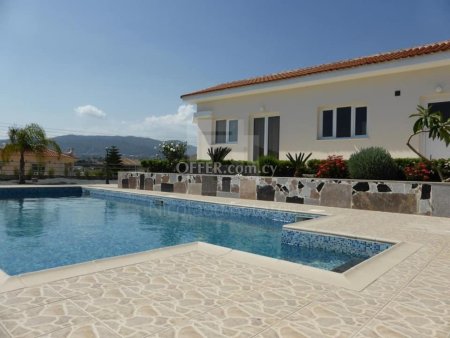 Amazing four bedroom villa on a large plot with swimming pool for sale in Pyrgos