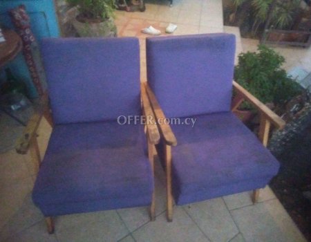 2 Sofas set in excellent condition