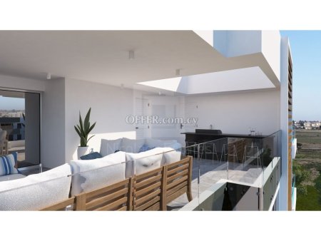 Three bedroom penthouse on the whole top floor with roof garden for sale near the New Marina in Larnaca - 6