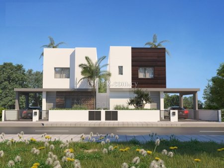 Four bedroom house with photovoltaic system for sale in Stelmek area - 1