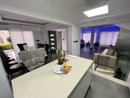 Beautiful Modern and Spacious 3 Bedrooms Townhouse