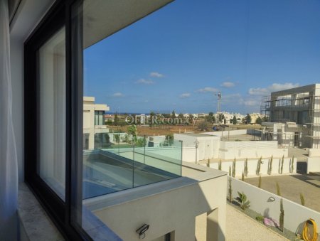 3 Bedroom House for Rent in Protaras - 17