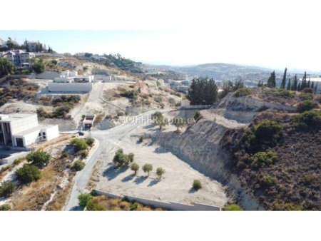 Residential plot for sale in Agios Tychonas