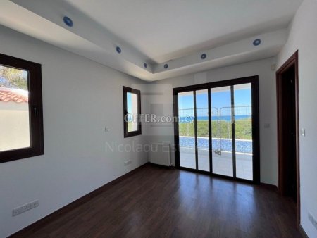 Beachfront luxury villa next to Latchi beach for sale in Pafos - 9