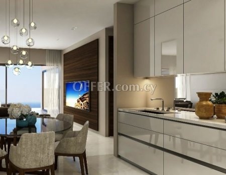 Ultra Luxury Seafront 2 Bedroom Apartment - 7